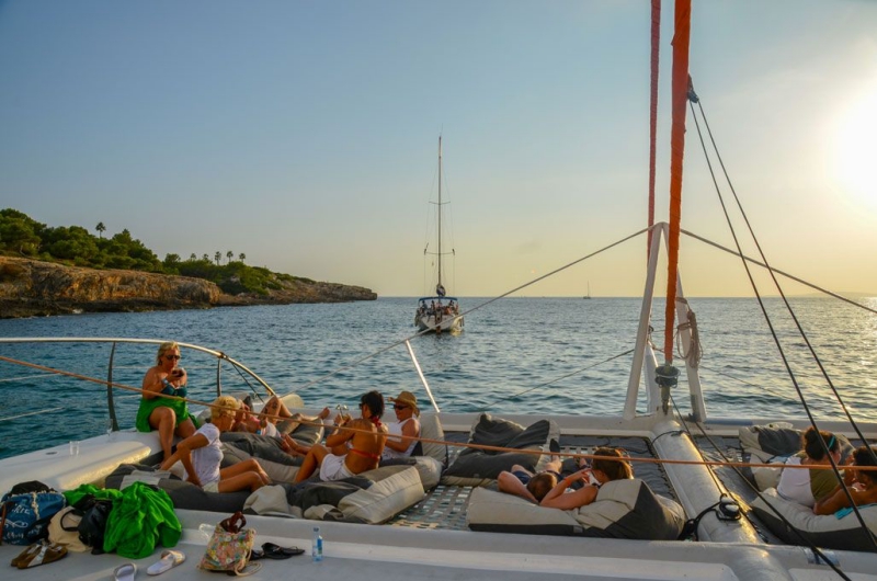 idee evjf croisiere en catamaran