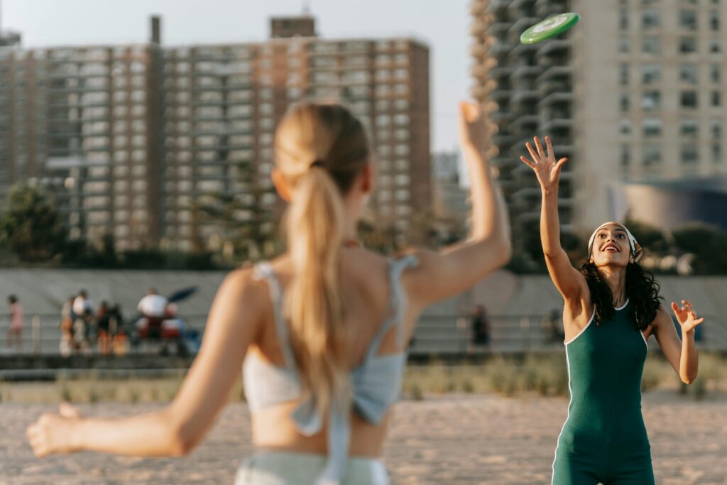 Défi Koh Bride pour EVJF à Lyon, activité inspirée de Koh Lanta avec challenges en équipe.