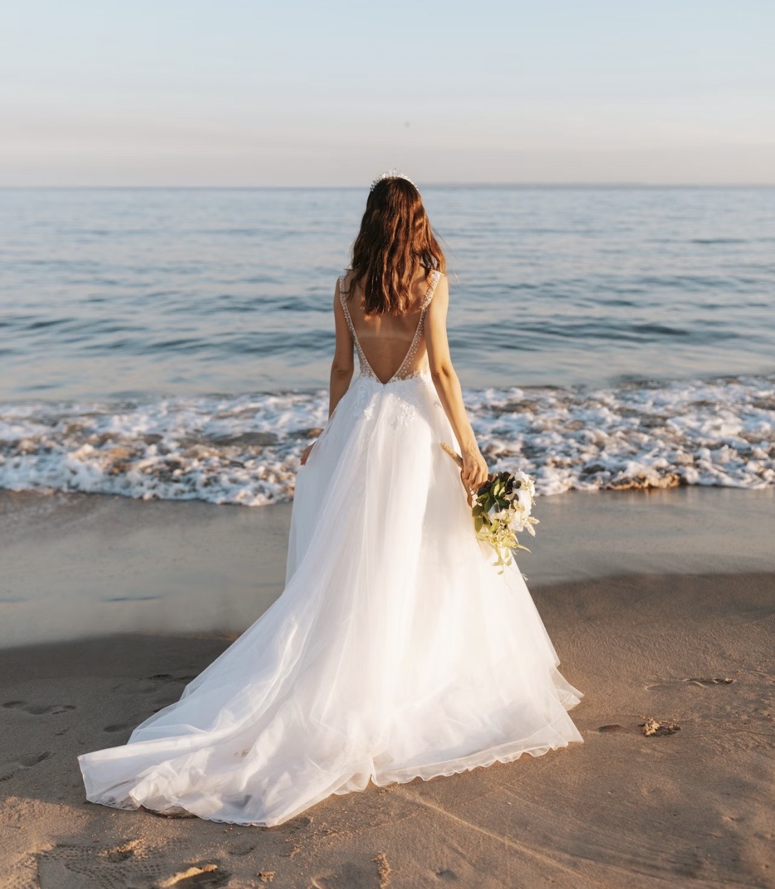 Mariée sur la plage à Nice