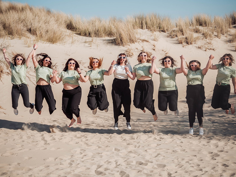 Tournage clip vidéo EVJF à la plage