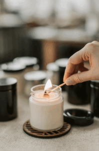 Bougies artisanales terminées après un atelier EVJF à Bordeaux.